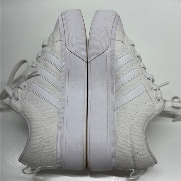 adidas Bravada 2.0 Platform Shoes Lace Up Sneakers Shoe White Women's Size 8.5 - Picture 5 of 9